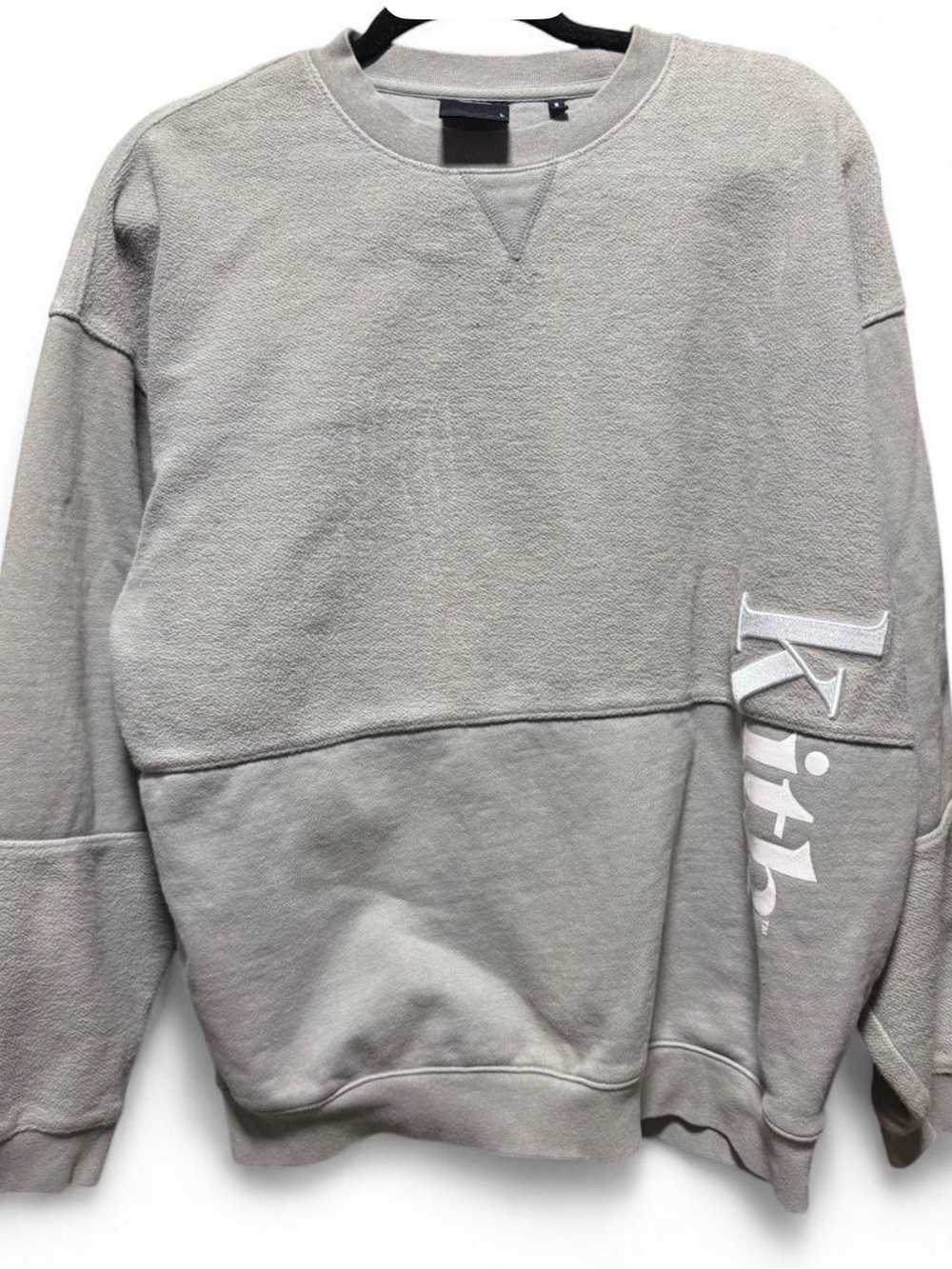 Kith Light Gray Men's Crewneck Sweatshirt. Men’s Large - Picture 1 of 5